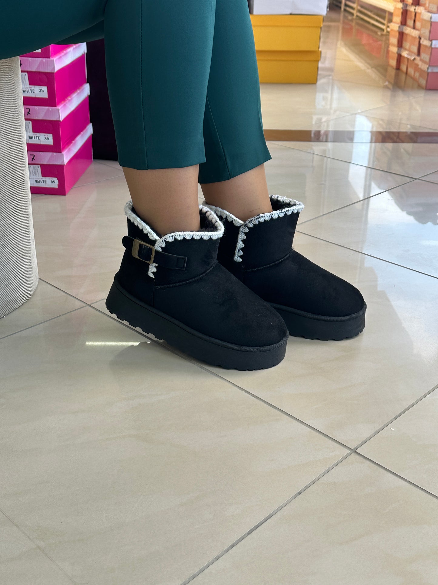 Qizme për femra UGG YG-013
