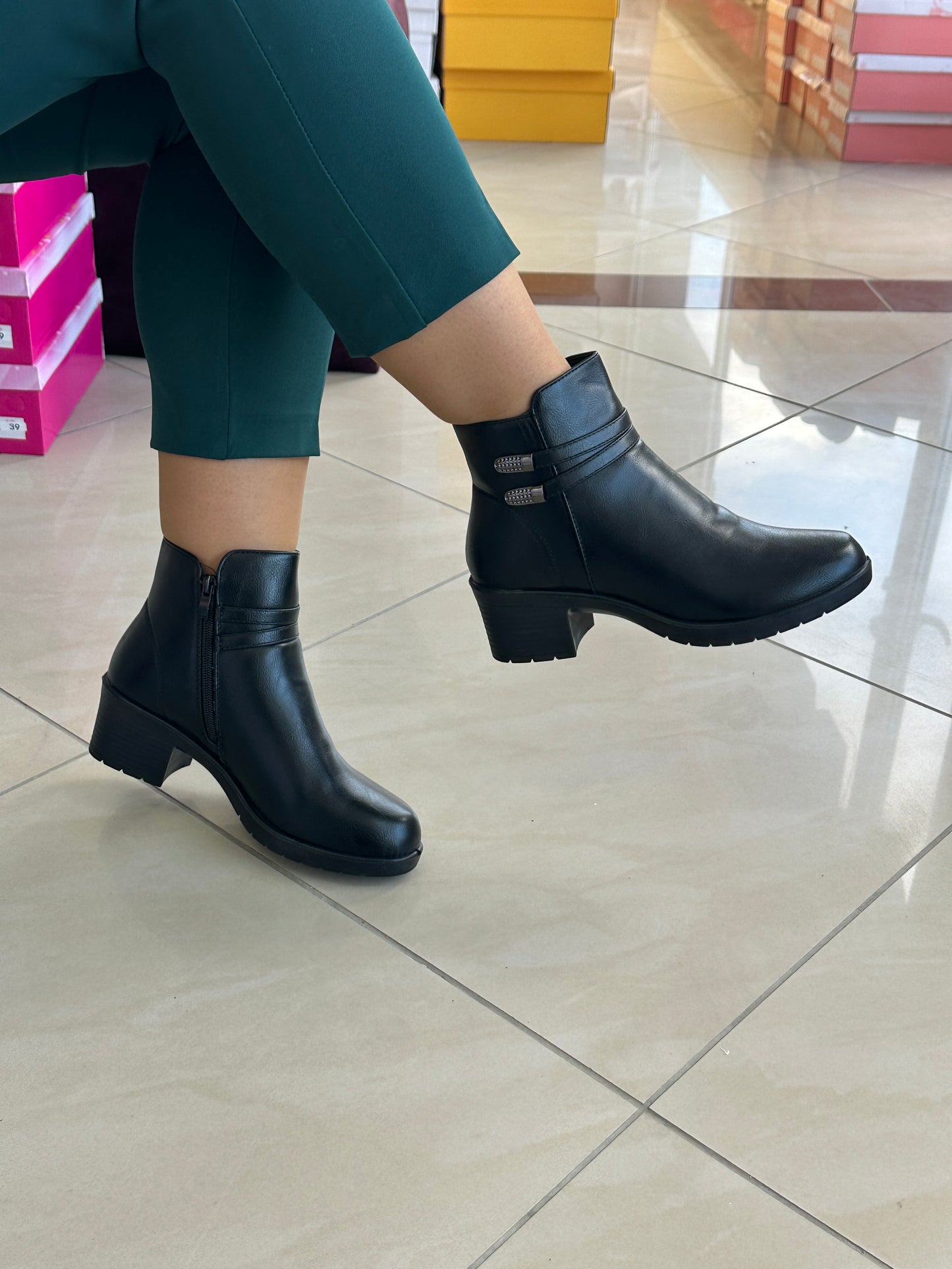 Qizme per femra -Cod 8811