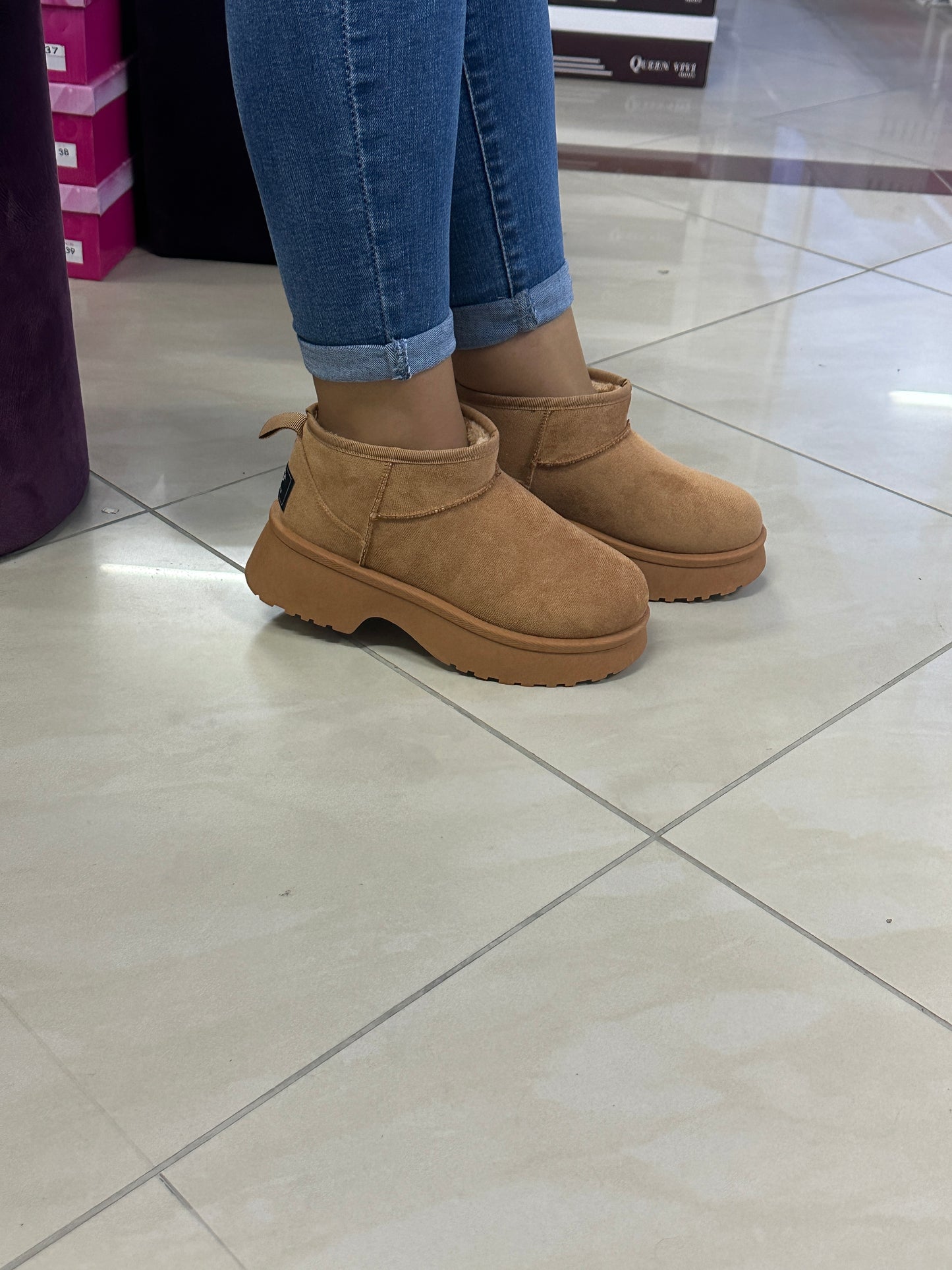 Qizme për femra - M-1