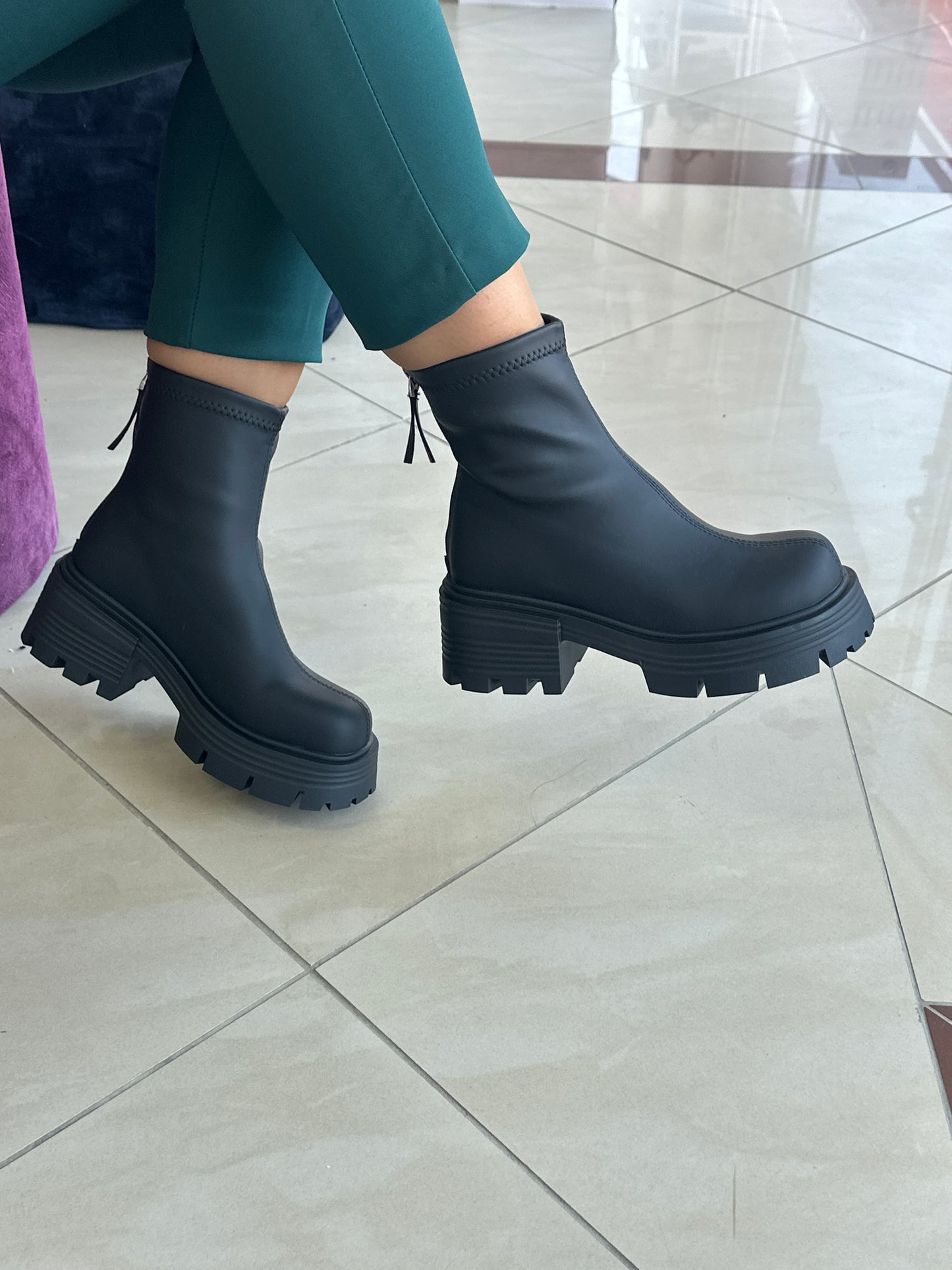 Qizme për femra - MD006