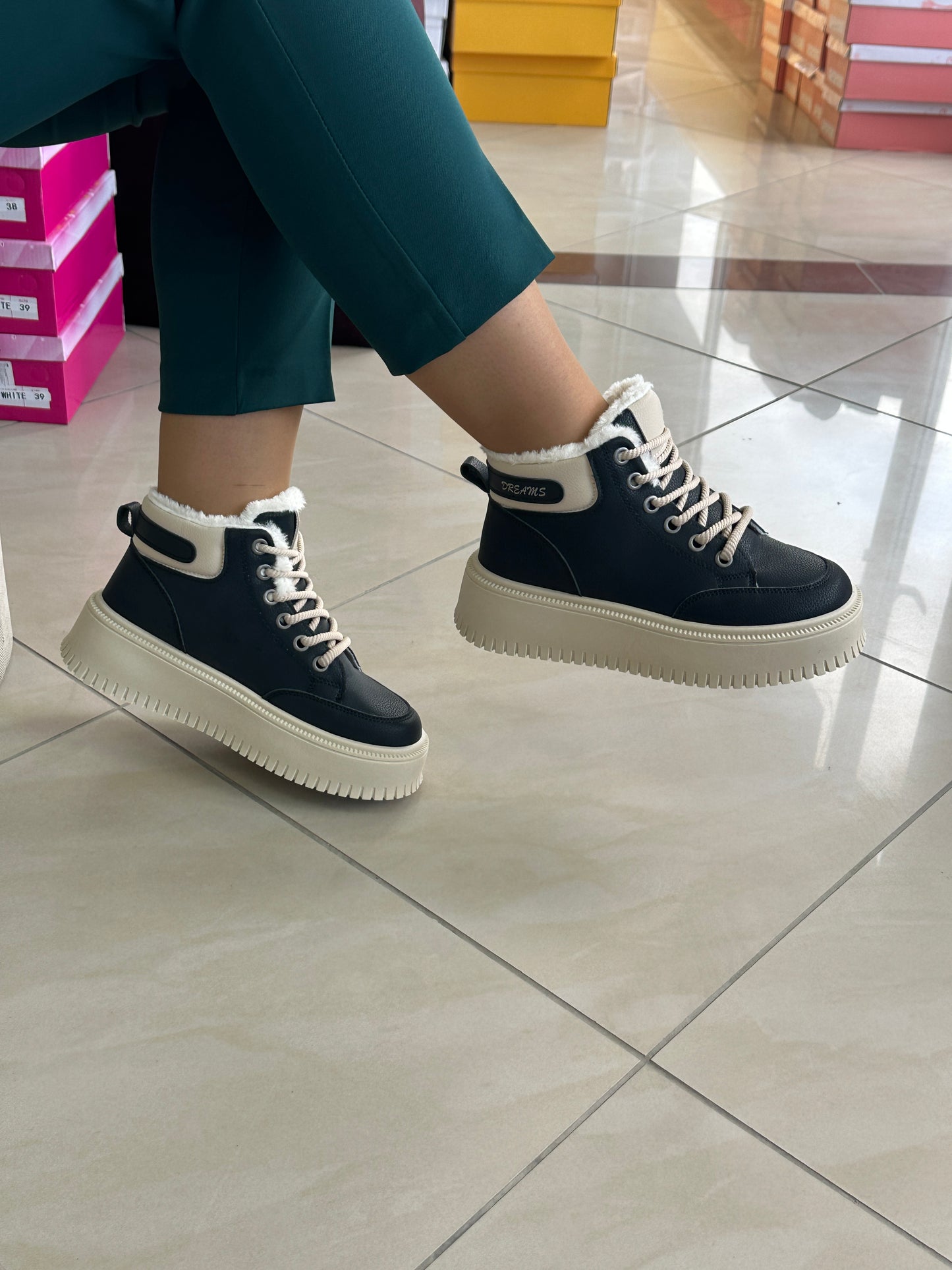 Atlete per femra w210138