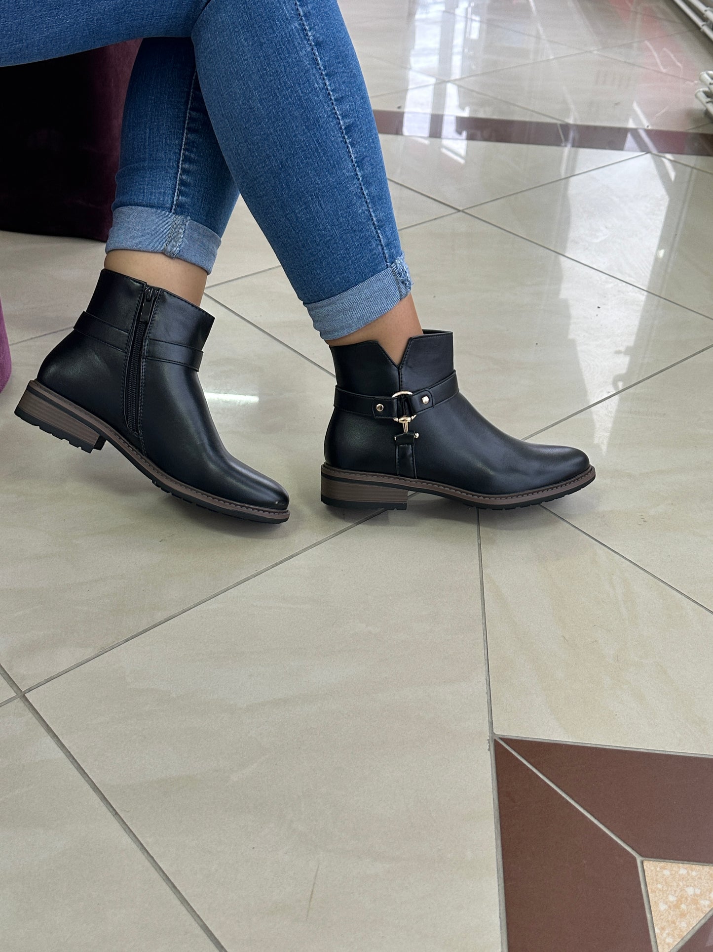 Qizme për femra - Cod FR755