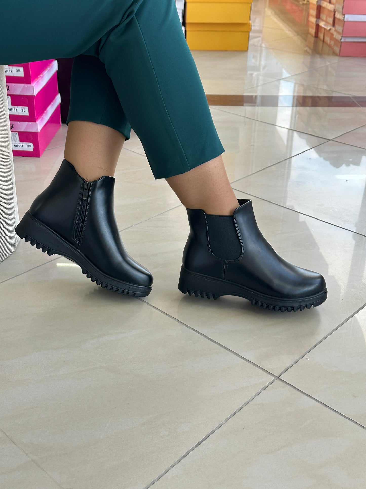 Qizme per femra cod 8808