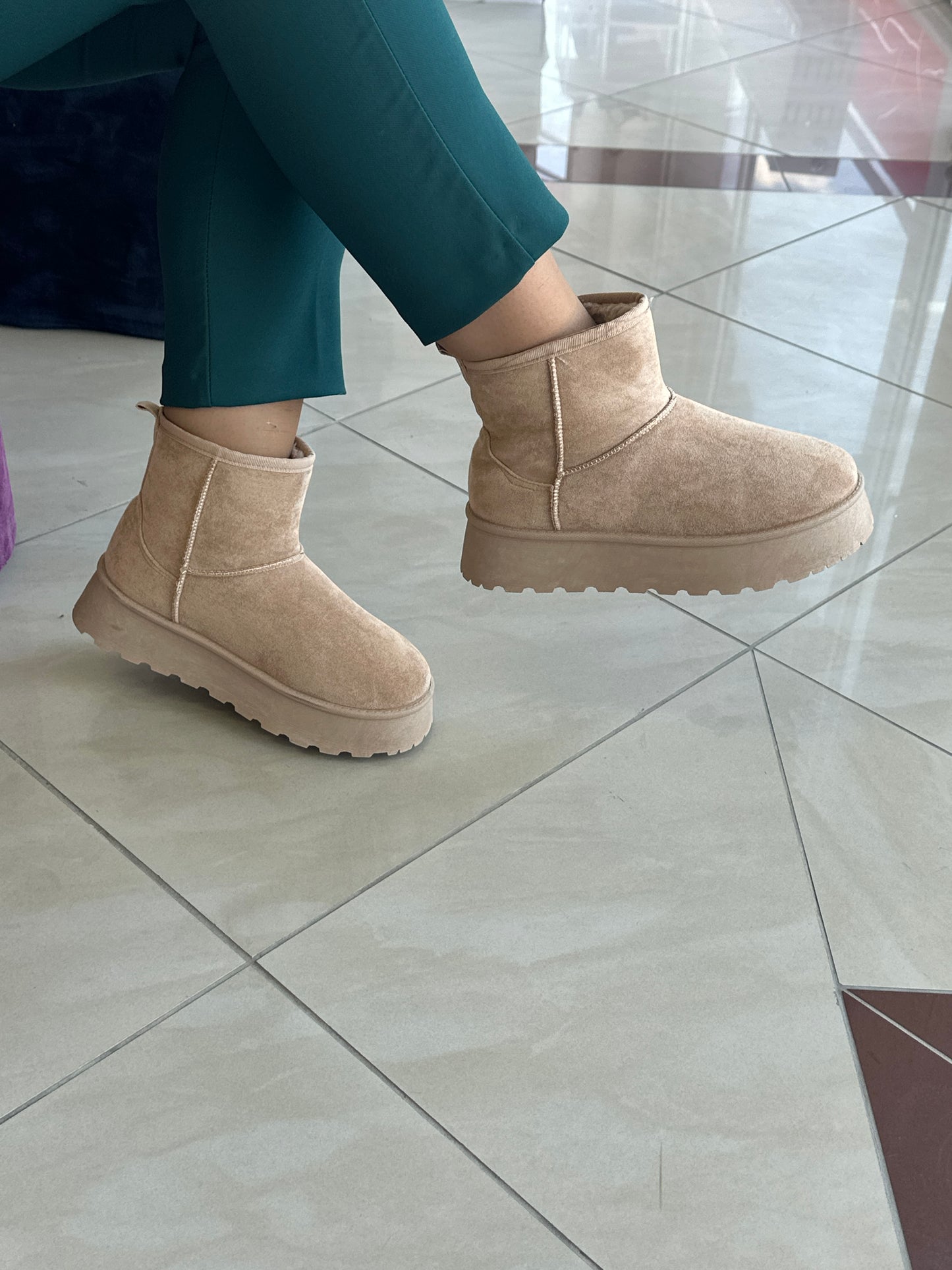 Qizme për femra - Cod HH-158