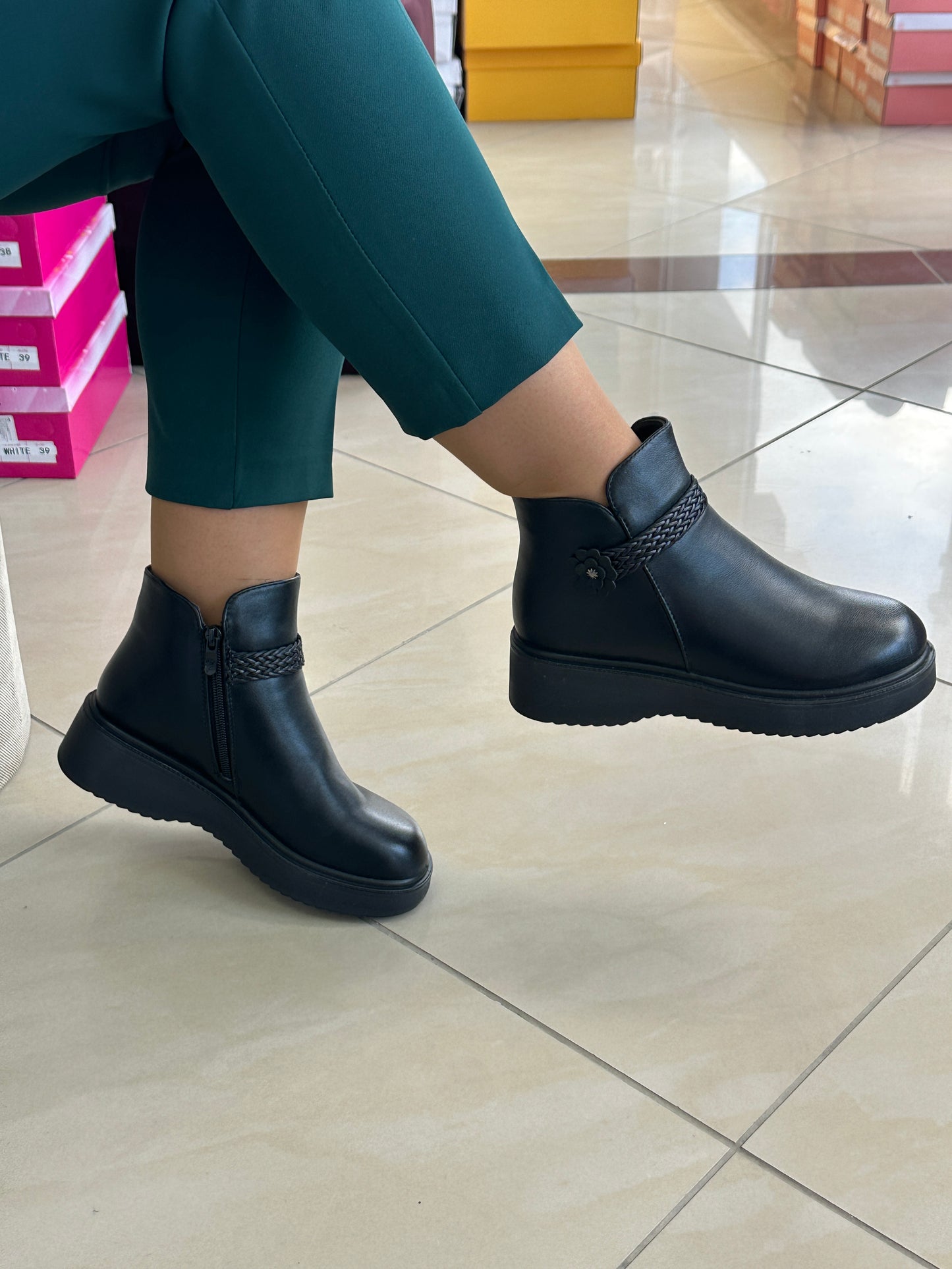 Qizme per femra cod 8809