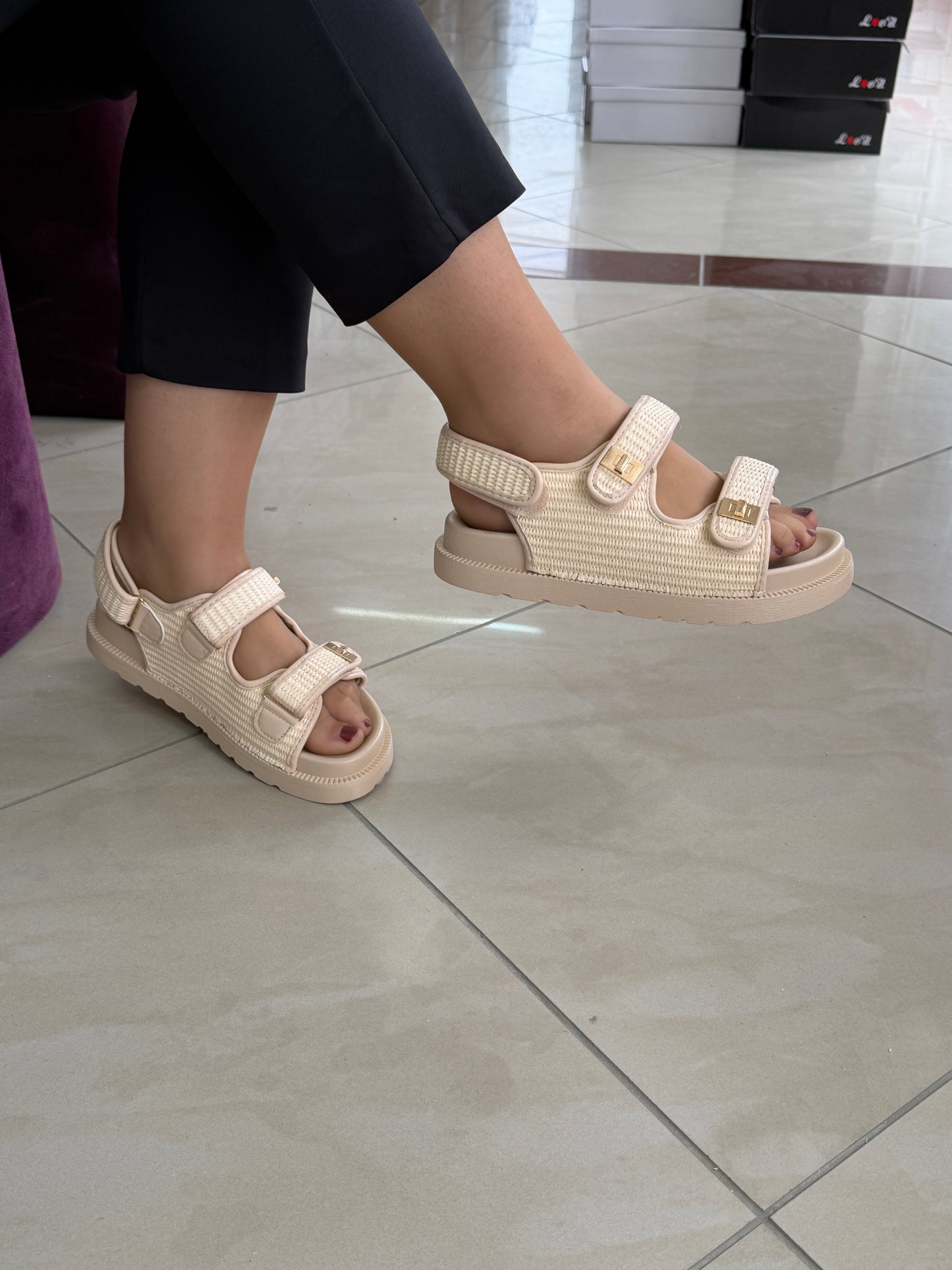 Sandalle - Cod DM438