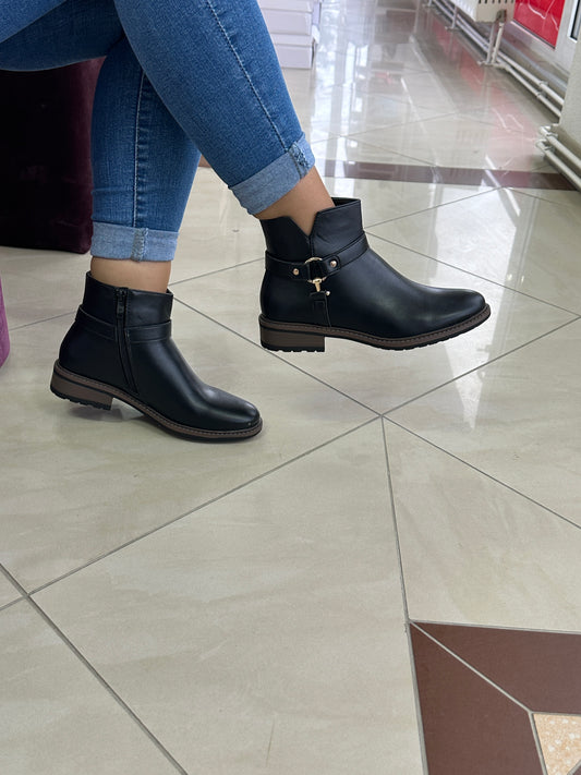 Qizme për femra - Cod FR755